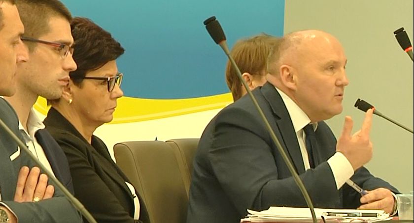 Powiesz źle, wylatujesz? Kto rządzi spółkami?