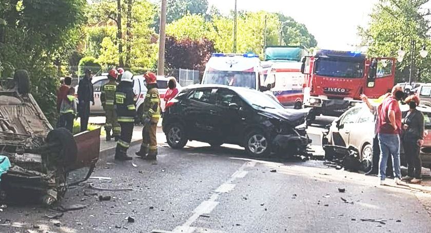 Groźny wypadek - próbował wymusić pierwszeństwo