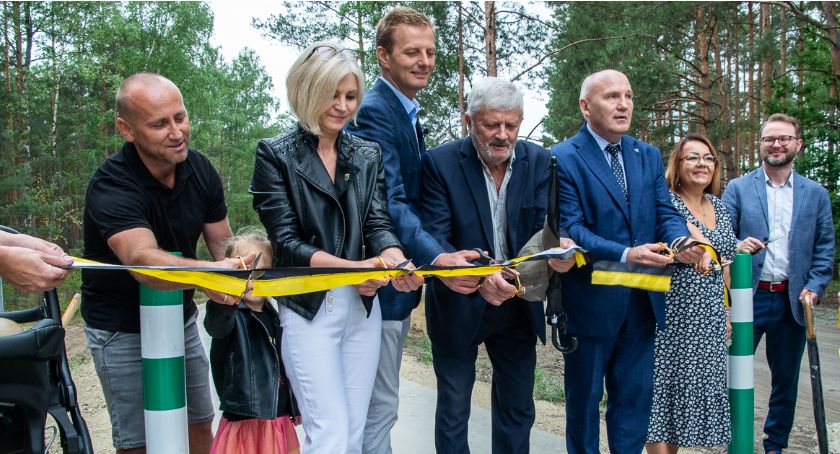 Otwarcie nowego odcinka ścieżki rowerowej