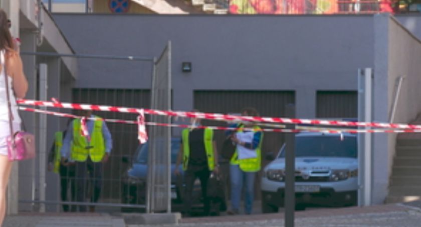 Poranna wizyta policji w urzędzie