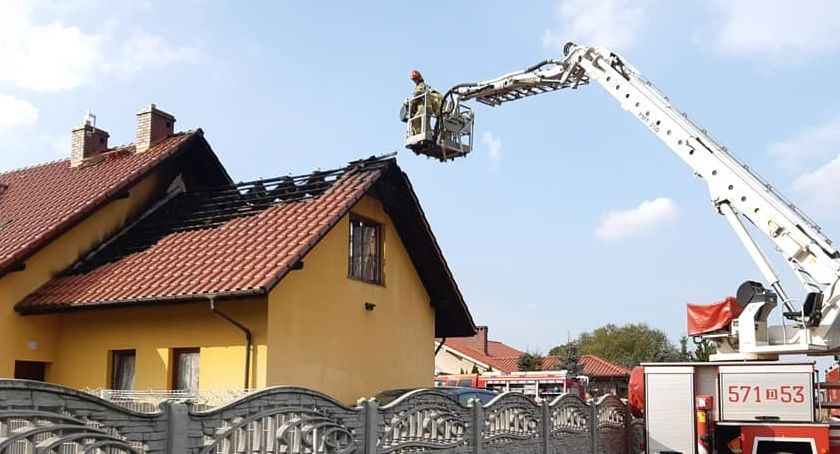 Piorun uderzył w dom