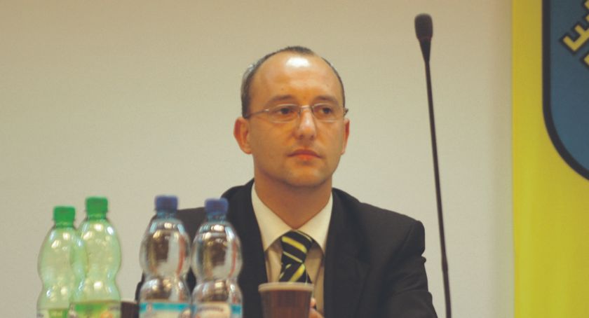 Jak przewodniczący Stanisz służbową furą jechał?