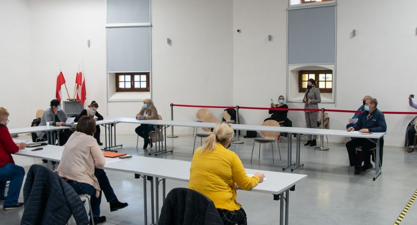 Uchwalą budżet