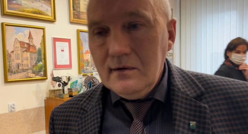 Zatrzymana urzędniczka jest na wolności. Poznajemy kolejne tematy dużego śledztwa 