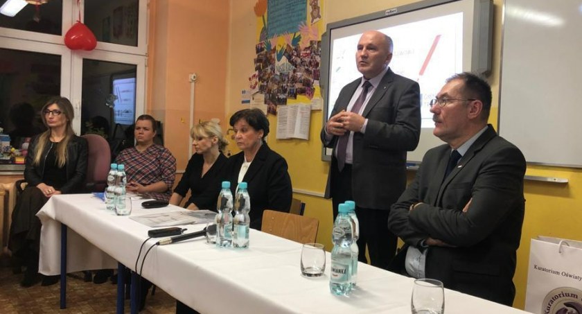 Co ze szkołą w Boleścinie?