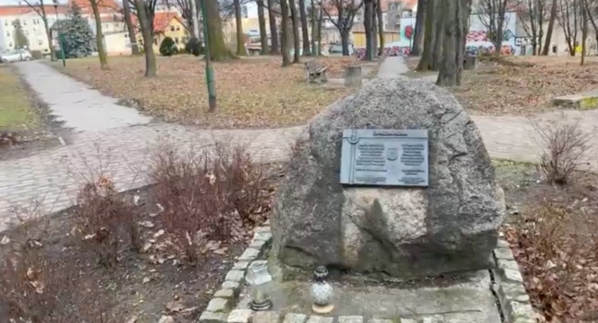 Były cmentarz to teraz park imienia Marii i Lecha Kaczyńskich. Ujawniamy kulisy sprawy
