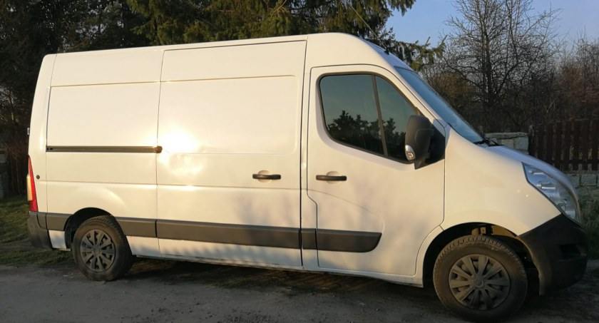 Renault Master skradziony w Psarach