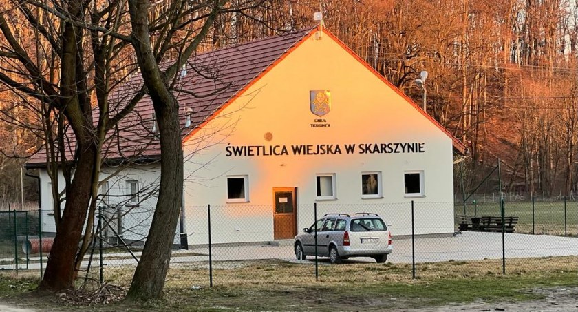 Putinizacja po trzebnicku? Burmistrz chce zmienić regulamin i “zabrać” sołtysowi świetlicę