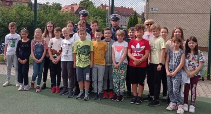 Zdali egzamin i zdobyli pierwszy dokument uprawniający do jazdy po drogach