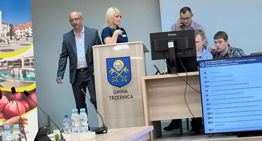 PILNE: Rada Miejska w Trzebnicy może zostać rozwiązana. Zobaczcie FILM