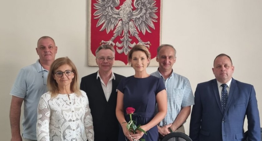 Urząd miejski i awanse