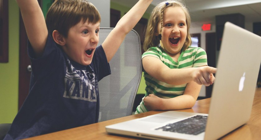 Kolejne laptopy dla mieszkańców gminy Prusice