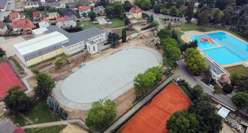 Powstaje centrum rekreacyjno - sportowe