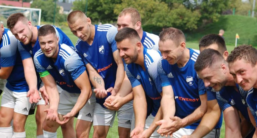 Victoria Zawonia przeciwko LKS Krzyżanowice