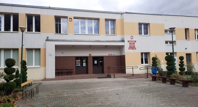 Oskarżone o znieważenie uczniów - dyrektor podjął kolejne decyzje personalne