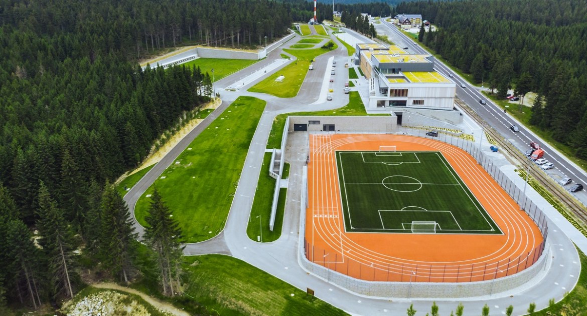 Centrum Sportu na Polanie Jakuszyckiej to raj dla biathlonistów i narciarzy biegowych. Wkrótce rozpocznie się tam sezon zimowy