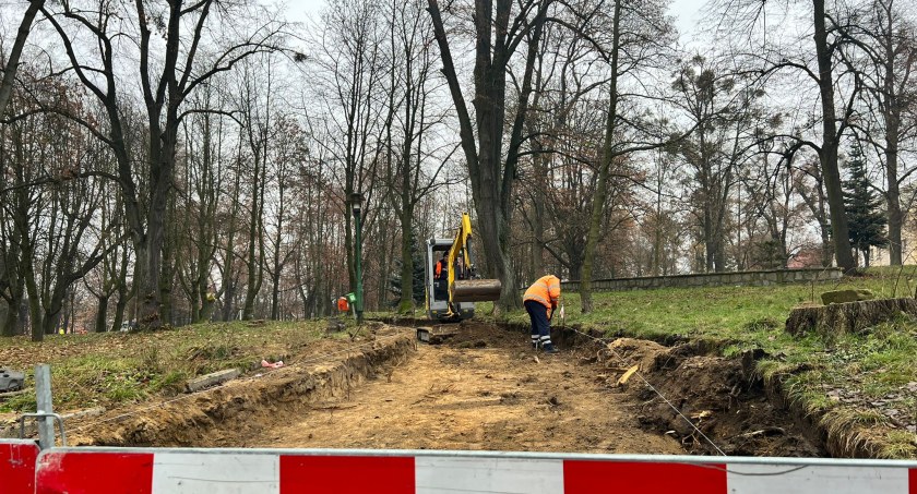 Odkryto szczątki grobowców