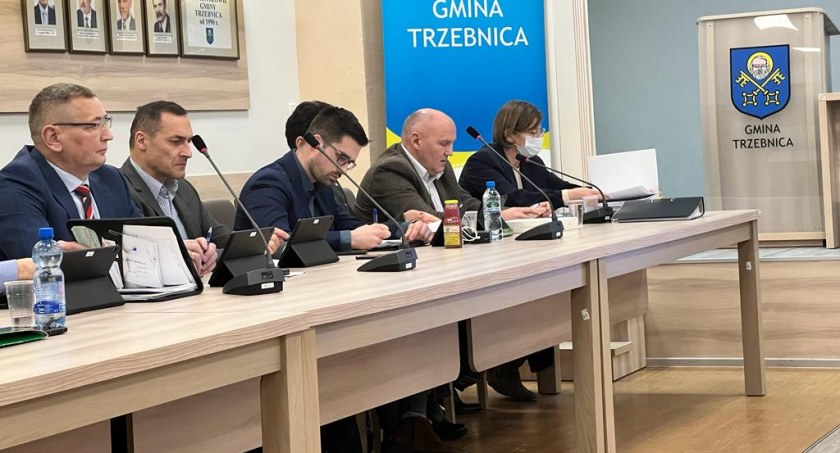 Ogromny dług gminy i mało inwestycji. Pokazujemy wszystkie zaplanowane inwestycje. Zobacz!