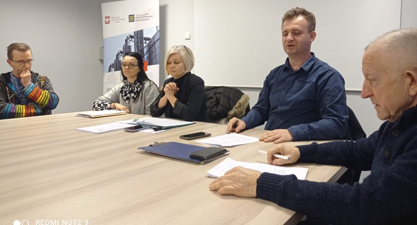 Czy konsultacje społeczne w Trzebnicy są potrzebne? Komisja wydała opinię