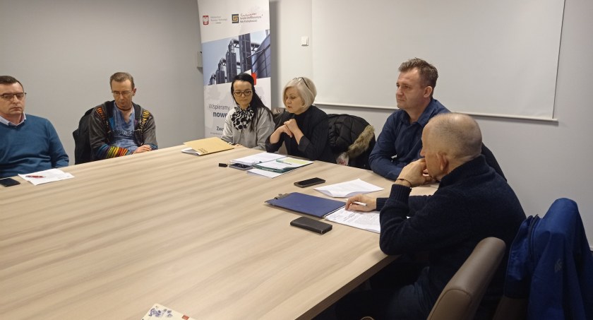 Mieszkańcy chcieli konsultacji społecznych. Radni burmistrza powiedzieli 