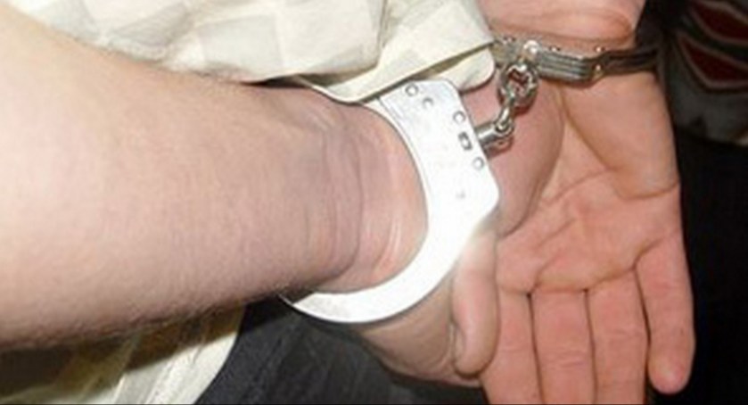 Kopał policjantów i chciał uciec