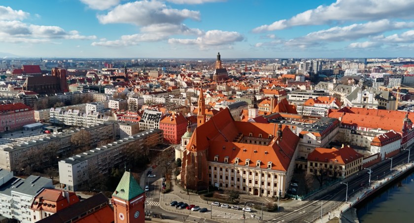 Zwierciadło historii: Wrocławskie mieszkania na sprzedaż odzwierciedlające ducha miasta – gdzie ich szukać?