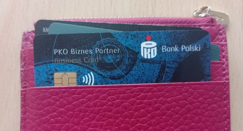 Przerwy techniczne w bankach. Kiedy nie zapłacisz karlą i BLIK-iem