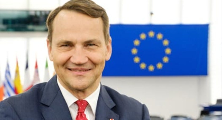 Politycy odwiedzają powiat. Radosław Sikorski przyjeżdża do Obornik Śl.
