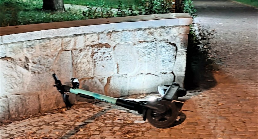 Hulajnogi elektryczne wciąż podgrzewają atmosferę w Trzebnicy