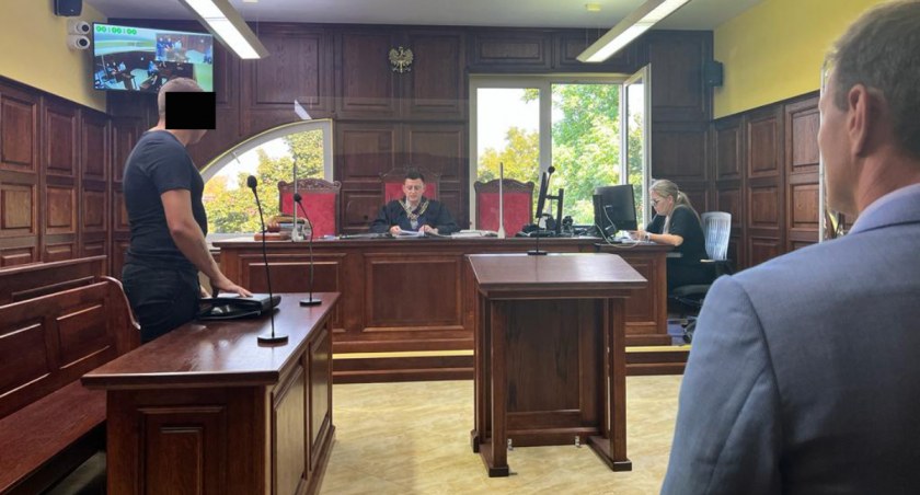 Groził, że zabije radnego Platformy i przedsiębiorcę. Twierdzi, że należy do PiS