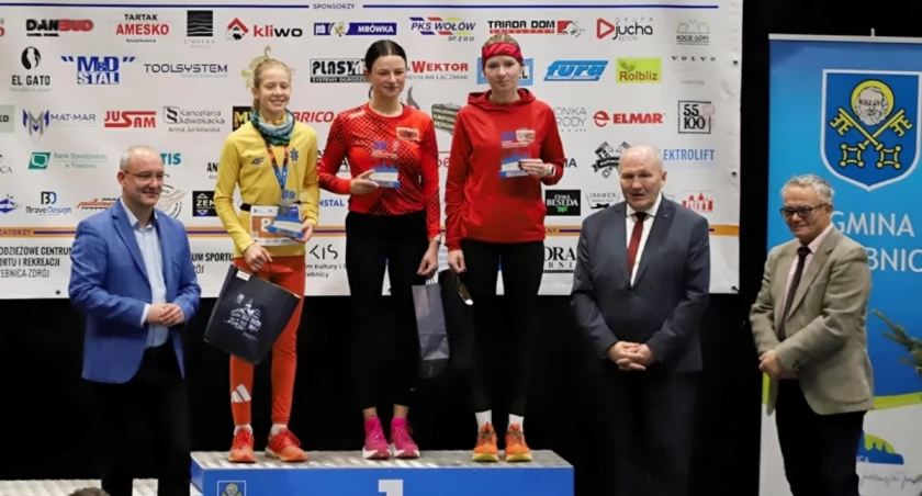 39. Uliczny Bieg Sylwestrowy Trzebnica 2023 - fotoreportaż
