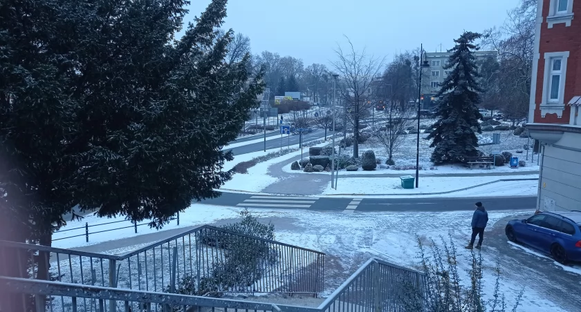 Trzebnica przyprószona śniegiem