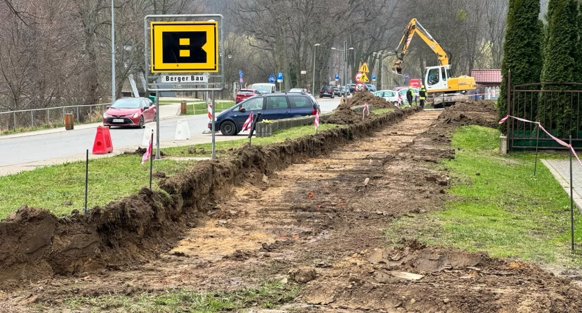 Wymuszony remont Korczaka. Mieszkańcy za to płacą