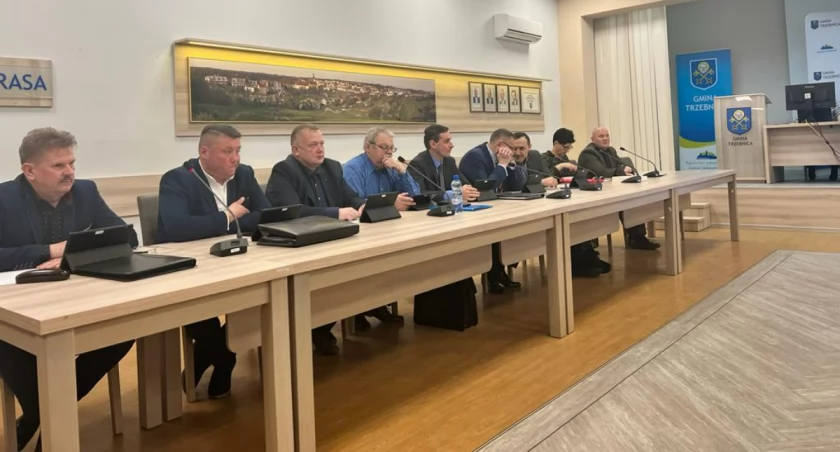 Radni burmistrza mają większość, ale PiS nie ma żadnego radnego
