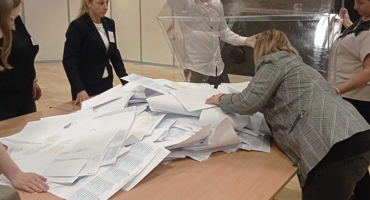 Miał być komisarz, ale gminą rządzi stara ekipa