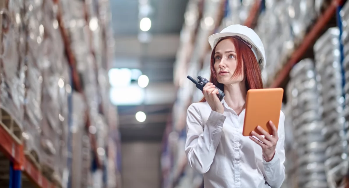 Logistyka i zarządzanie magazynem w branży produkcyjnej