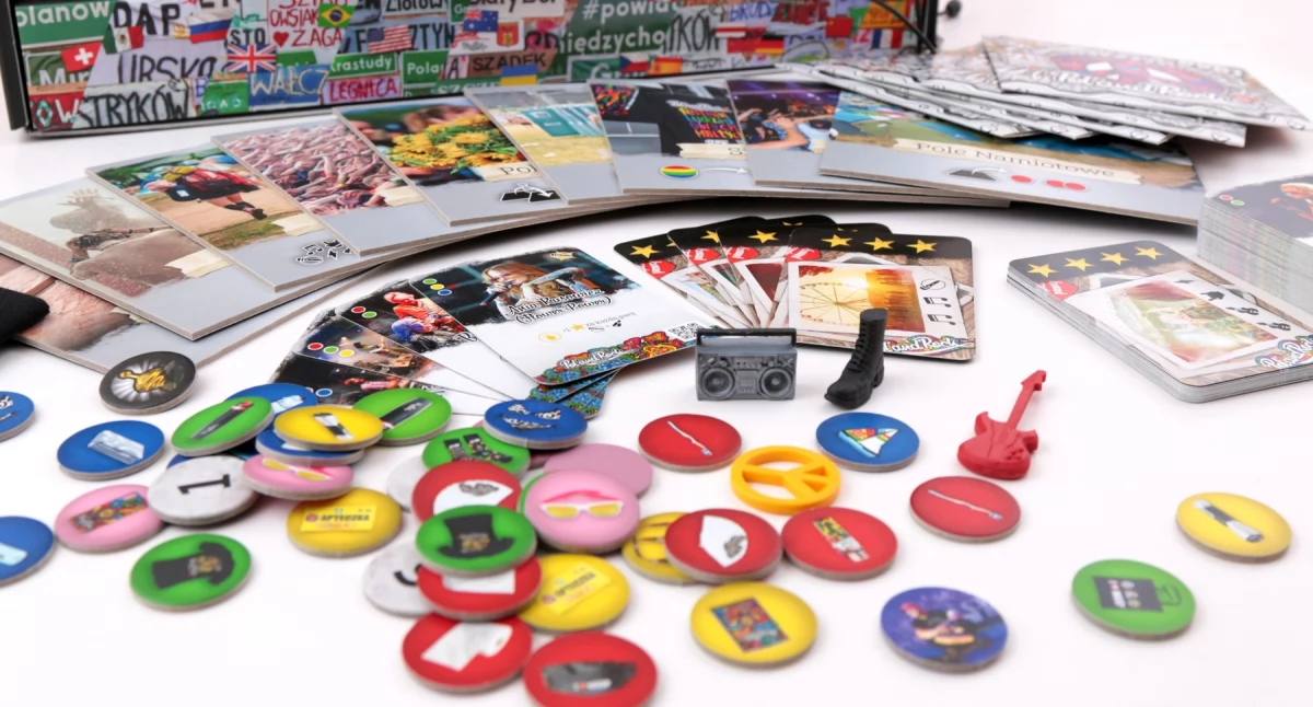 Jakiej firmie powierzyć drukowanie kart, personalizowanych gier planszowych i puzzli?