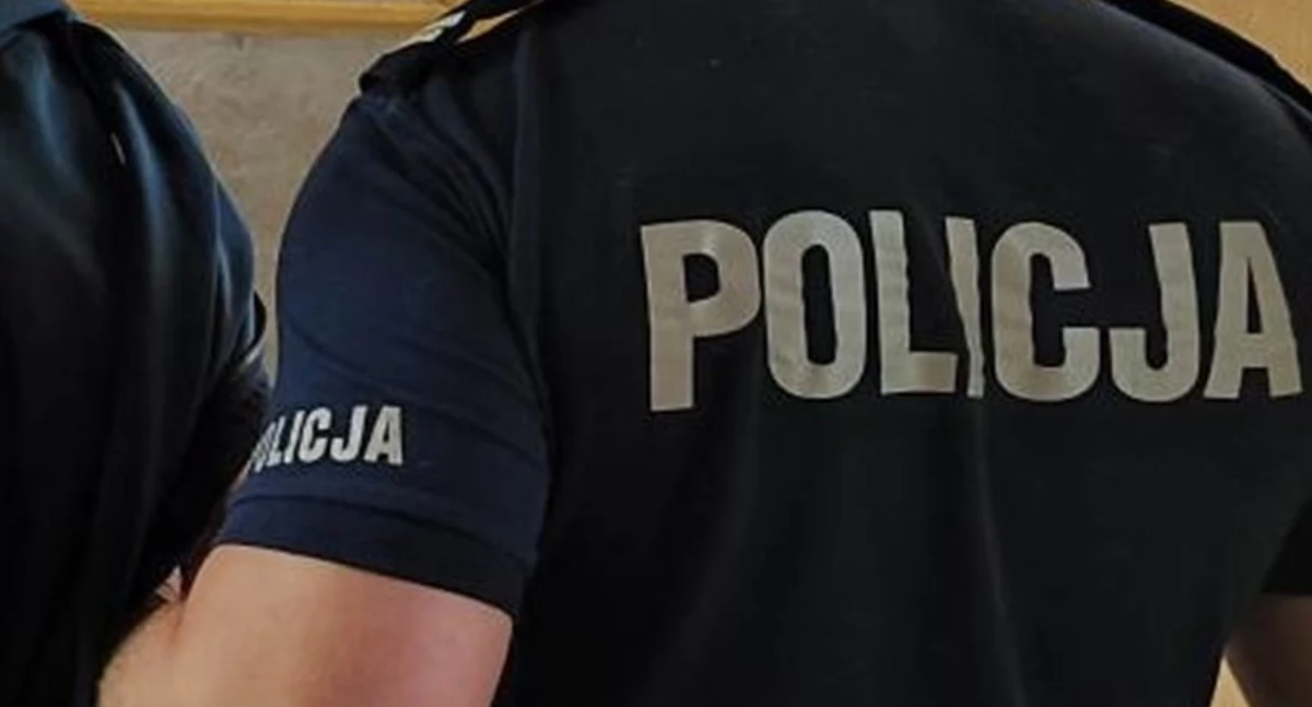 Na widok radiowozu zaczął się dziwnie zachowywać