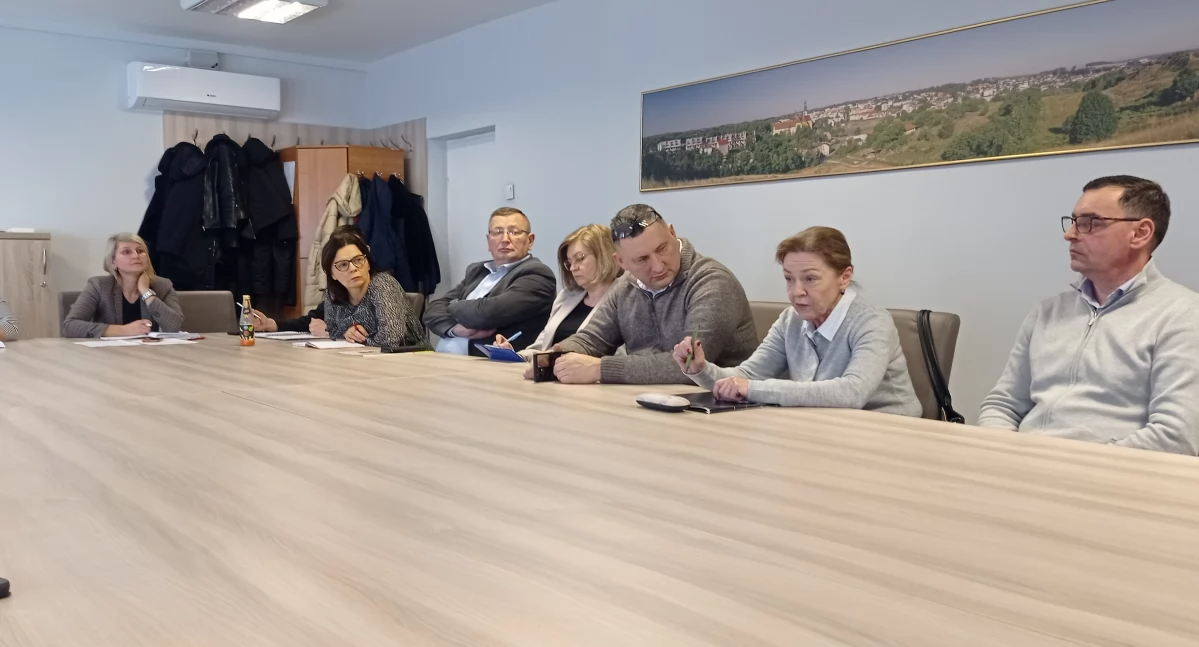 Problemy seniorów i osób niepełnosprawnych tematem obrad komisji
