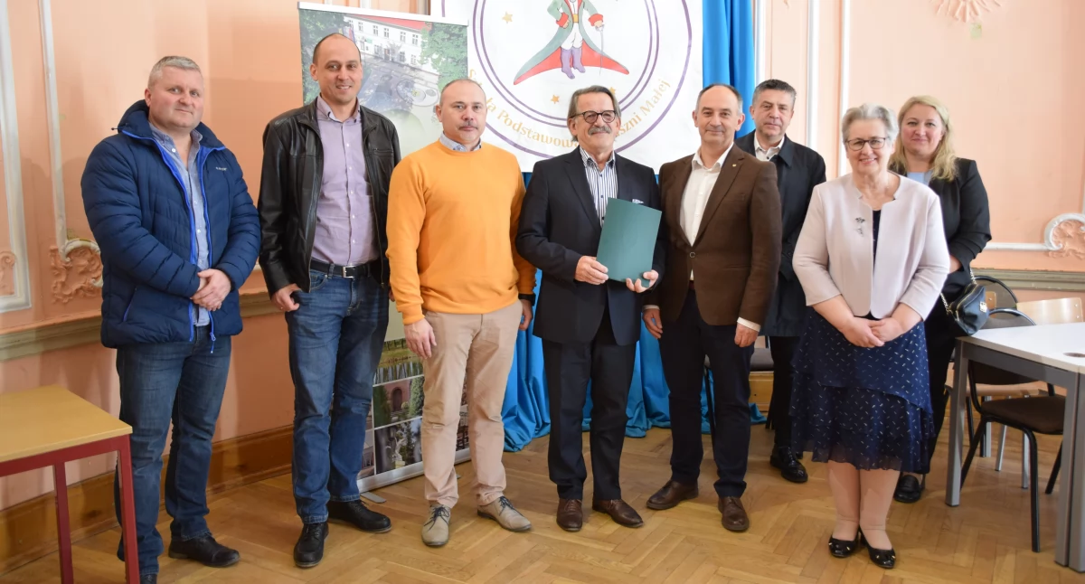 Umowa na budowę nowej Szkoły Podstawowej podpisana!