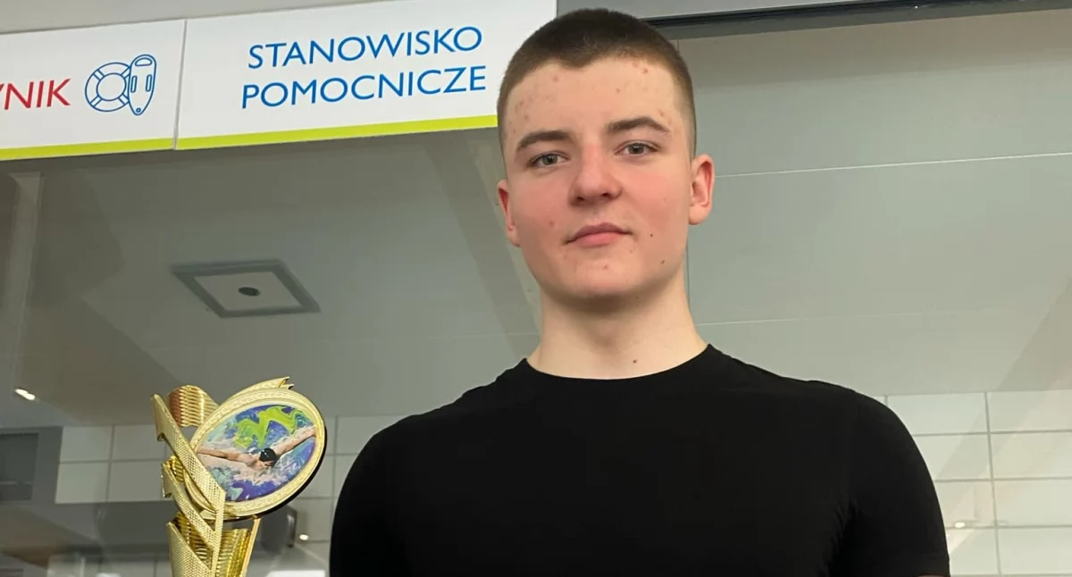 Sukces ucznia PZS w zawodach pływackich