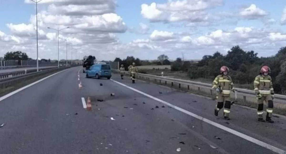 Wypadek na autostradzie A8 w Krzyżanowicach – szczegóły interwencji strażaków!