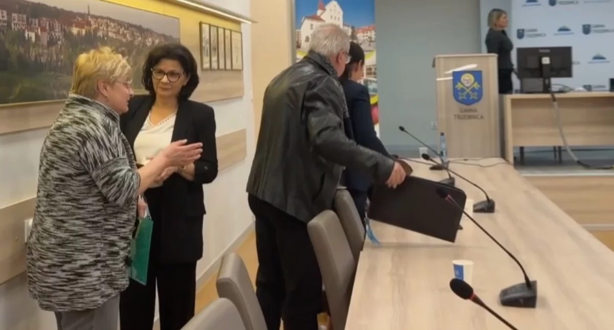 Pytamy radnych burmistrza, jak oceniają zarzuty dla Marka Długozimy?
