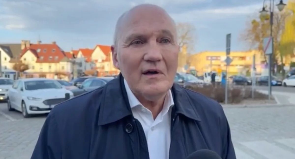Zawieszony, ale nie odcięty. Długozima nadal ma klucze do urzędu