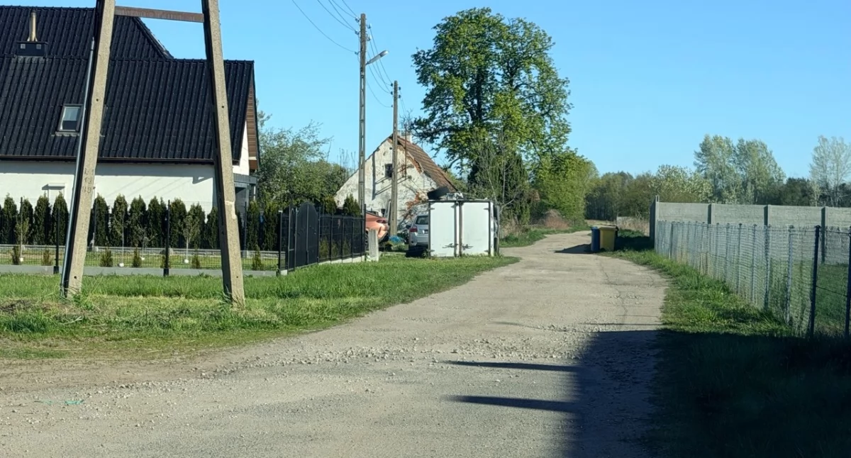 [INTERWENCJE] Spór o drogi. Gmina chce budować drogę dla dwóch domów. Mieszkańcy wskazują pilniejsze ulice