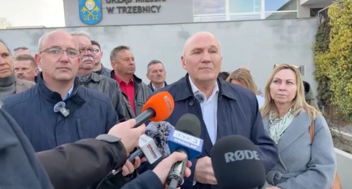[NASZ NEWS] Sąd oddalił zażalenie Długozimy. Burmistrz Trzebnicy nie wróci do urzędu