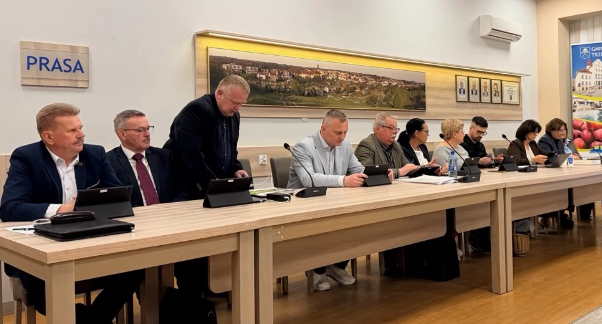 Radni burmistrza za likwidacją szkoły w Masłowie