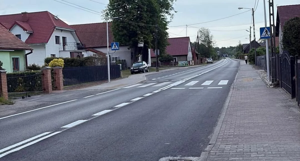 Remont przy posesji radnego. Drgania, hałas i pękające ściany