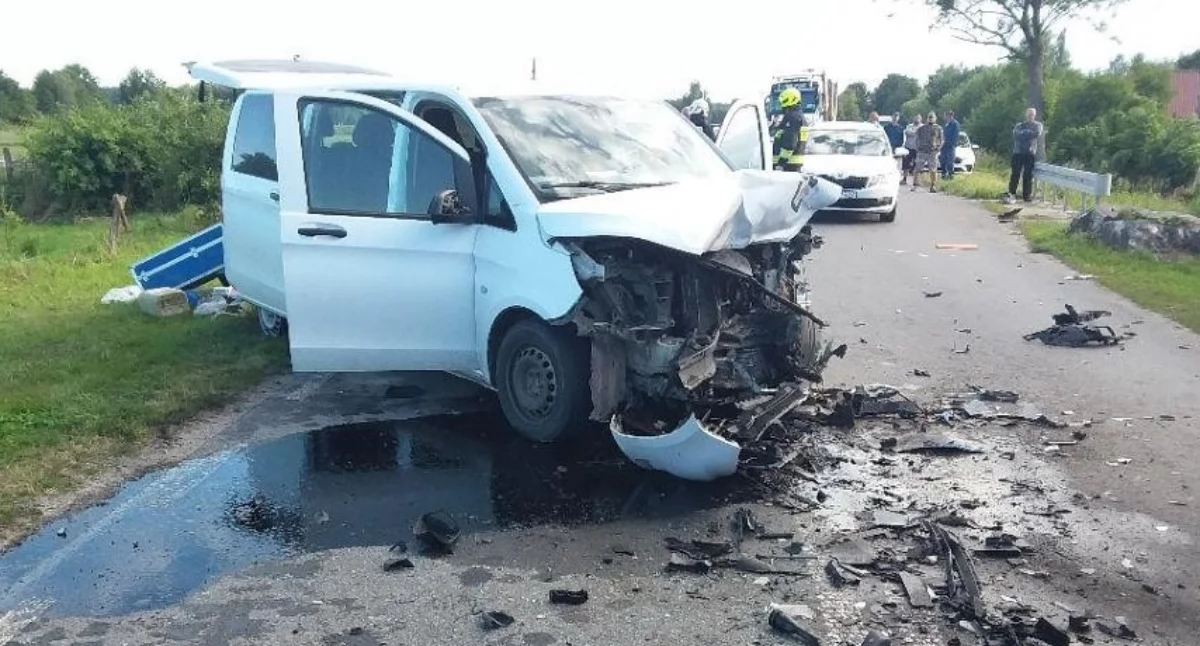 Śmiertelny wypadek. Czołowo zderzyły się dwa busy