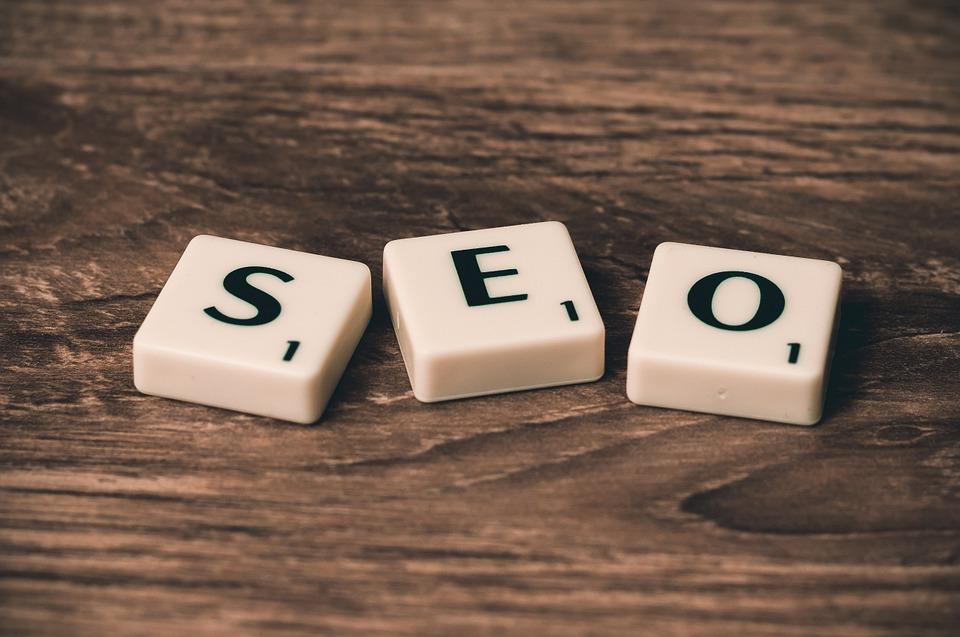 On-site SEO a off-site SEO - poznaj różnicę